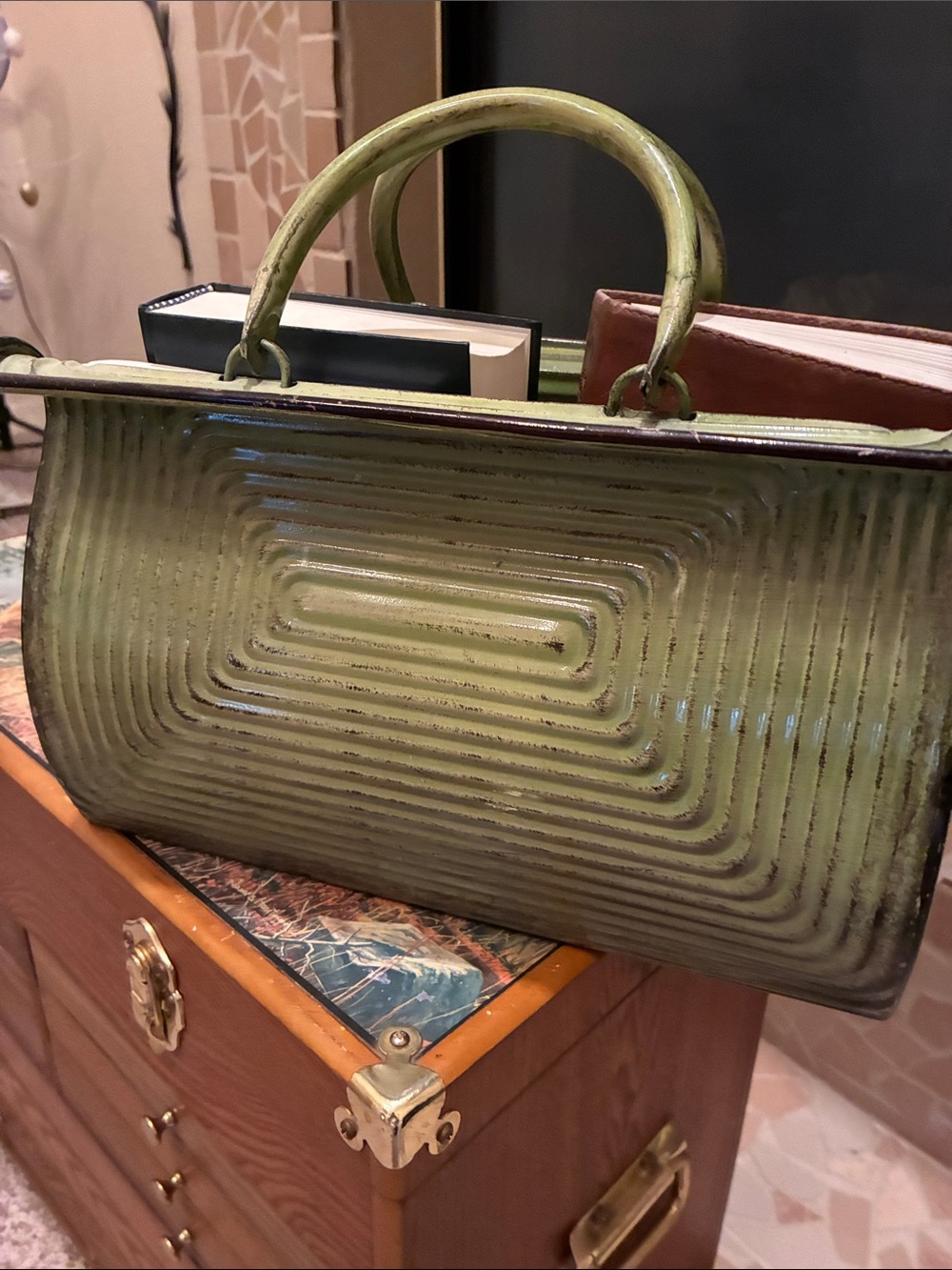 OLIVE Green Textured Top-Handles tin book storage